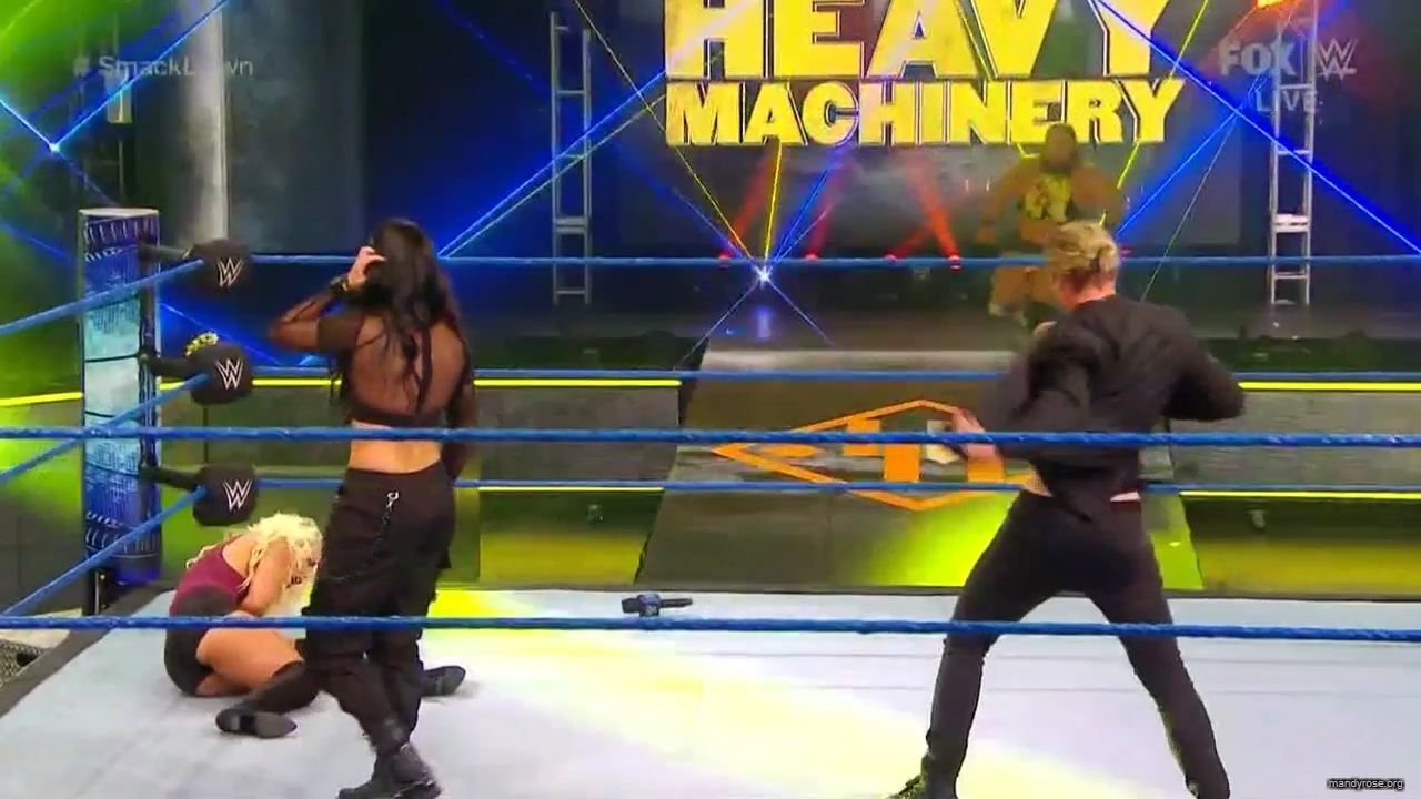 WWE_Friday_Night_SmackDown_2020_04_17_720p_HDTV_x264-NWCHD_mp40368.jpg