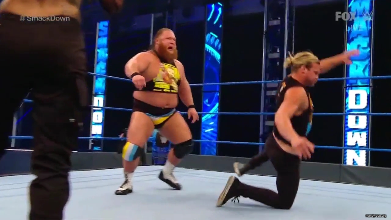 WWE_Friday_Night_SmackDown_2020_04_17_720p_HDTV_x264-NWCHD_mp40373.jpg