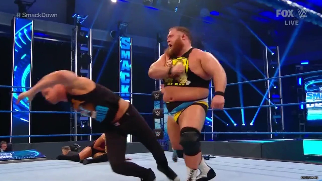 WWE_Friday_Night_SmackDown_2020_04_17_720p_HDTV_x264-NWCHD_mp40375.jpg