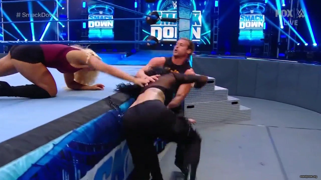 WWE_Friday_Night_SmackDown_2020_04_17_720p_HDTV_x264-NWCHD_mp40390.jpg