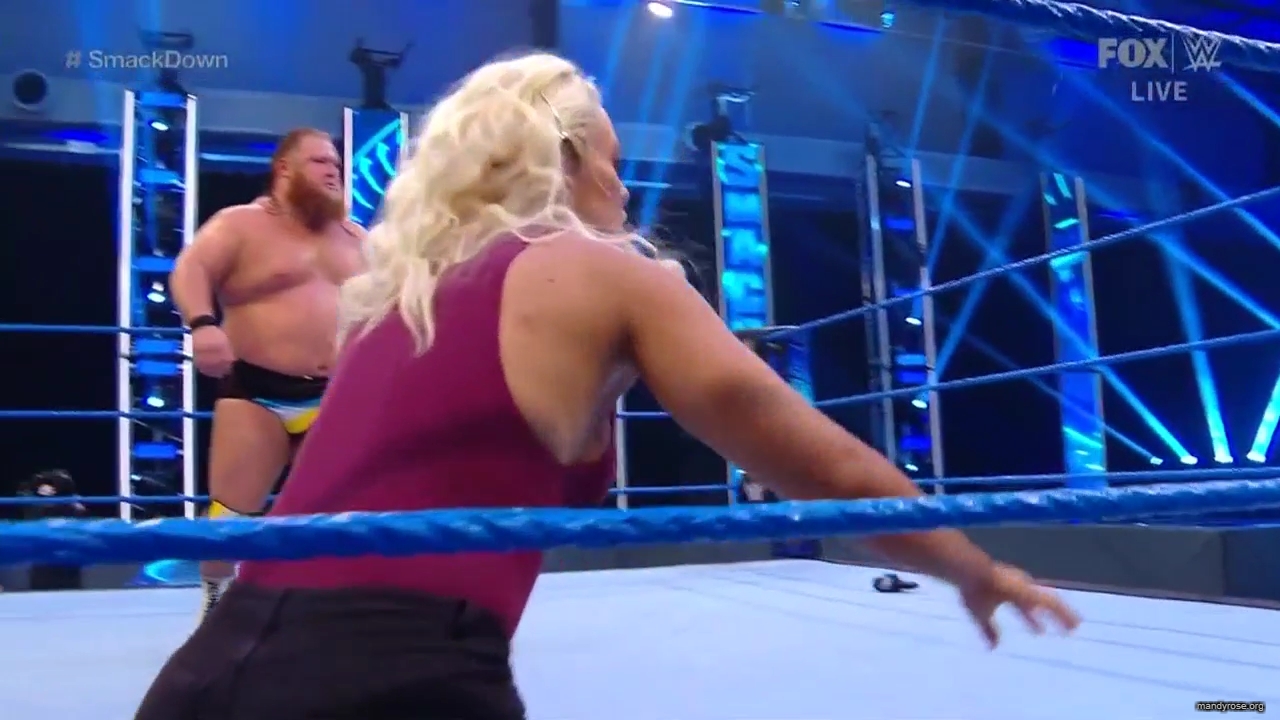 WWE_Friday_Night_SmackDown_2020_04_17_720p_HDTV_x264-NWCHD_mp40394.jpg