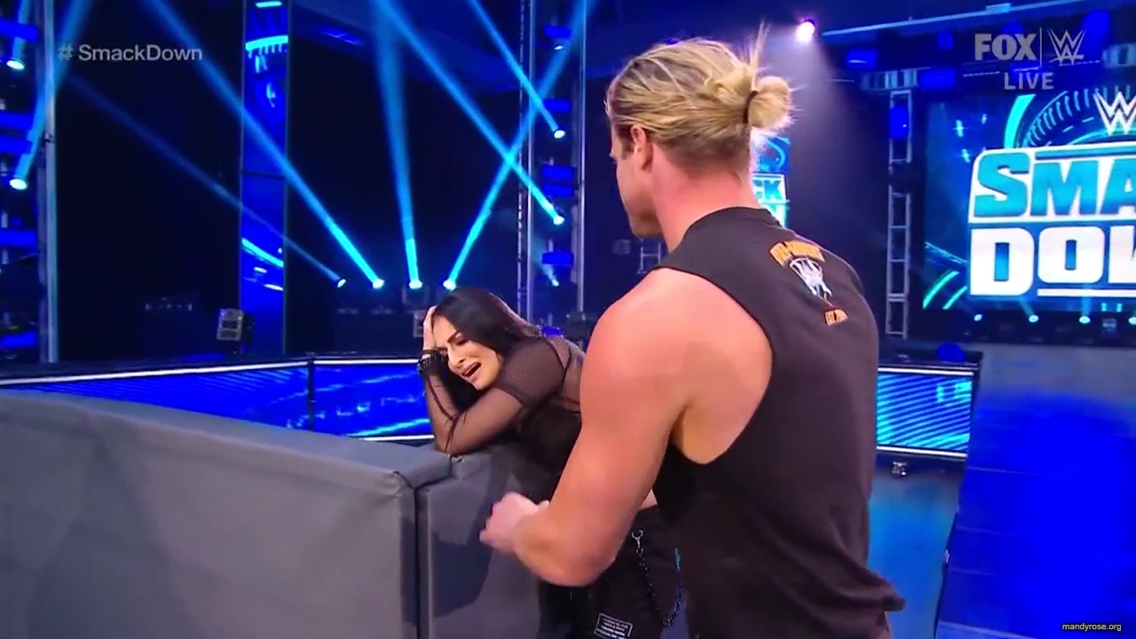 WWE_Friday_Night_SmackDown_2020_04_17_720p_HDTV_x264-NWCHD_mp40414.jpg