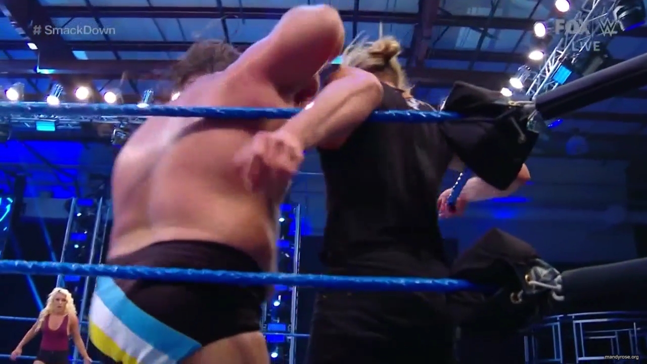 WWE_Friday_Night_SmackDown_2020_04_17_720p_HDTV_x264-NWCHD_mp40426.jpg