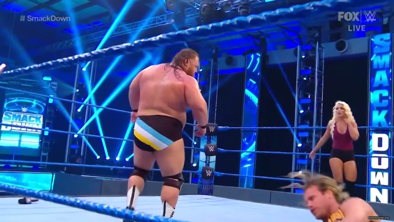 WWE_Friday_Night_SmackDown_2020_04_17_720p_HDTV_x264-NWCHD_mp40428.jpg