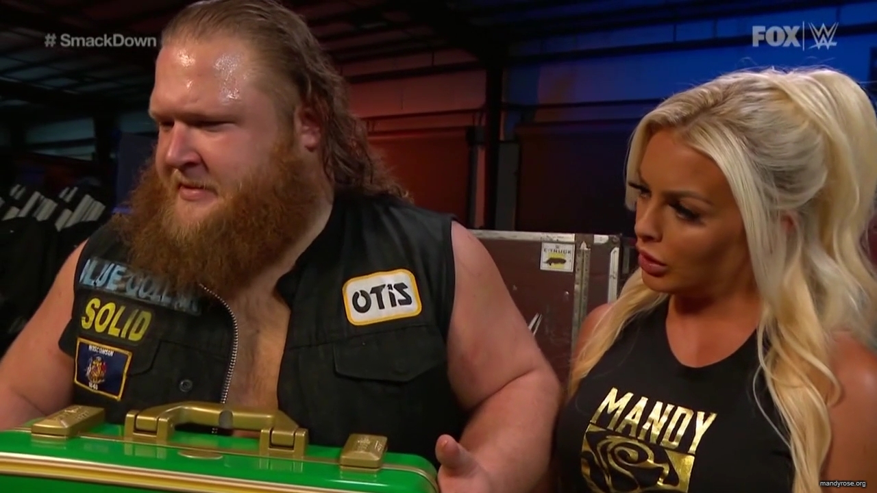 WWE_Friday_Night_SmackDown_2020_05_15_720p_HDTV_x264-NWCHD_mp40010.jpg
