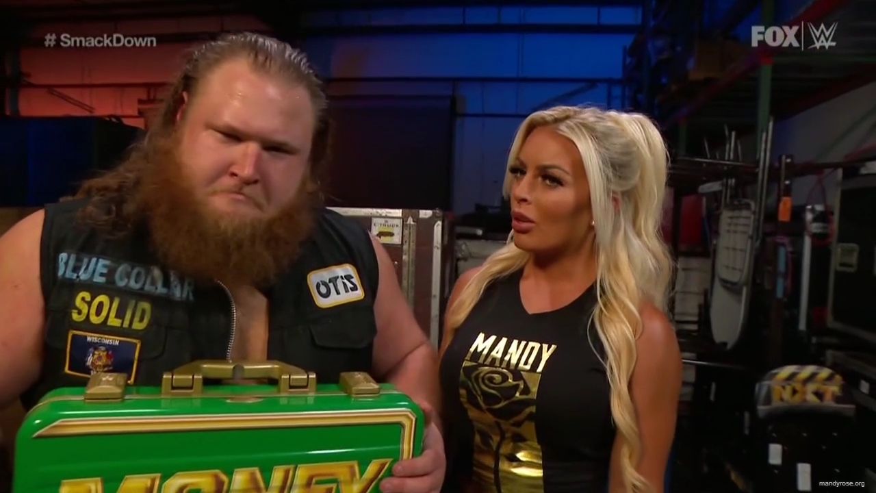 WWE_Friday_Night_SmackDown_2020_05_15_720p_HDTV_x264-NWCHD_mp40016.jpg