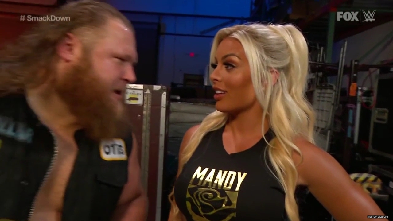WWE_Friday_Night_SmackDown_2020_05_15_720p_HDTV_x264-NWCHD_mp40030.jpg