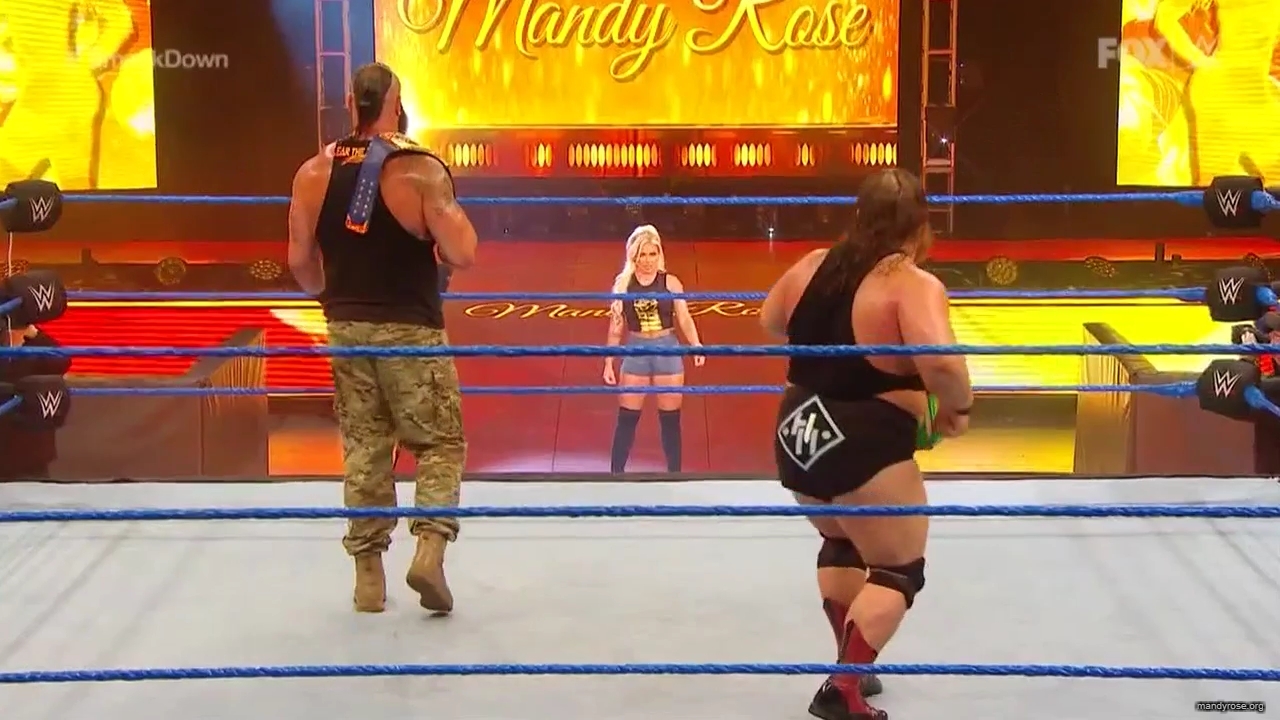 WWE_Friday_Night_SmackDown_2020_05_15_720p_HDTV_x264-NWCHD_mp40051.jpg