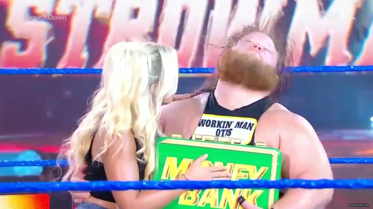 WWE_Friday_Night_SmackDown_2020_05_15_720p_HDTV_x264-NWCHD_mp40100.jpg