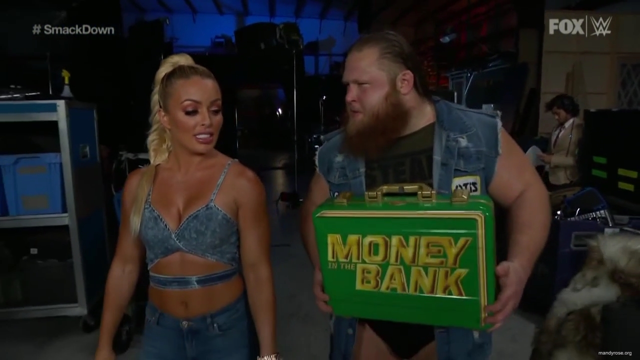 WWE_Friday_Night_SmackDown_2020_06_05_720p_HDTV_x264-NWCHD_mp40025.jpg