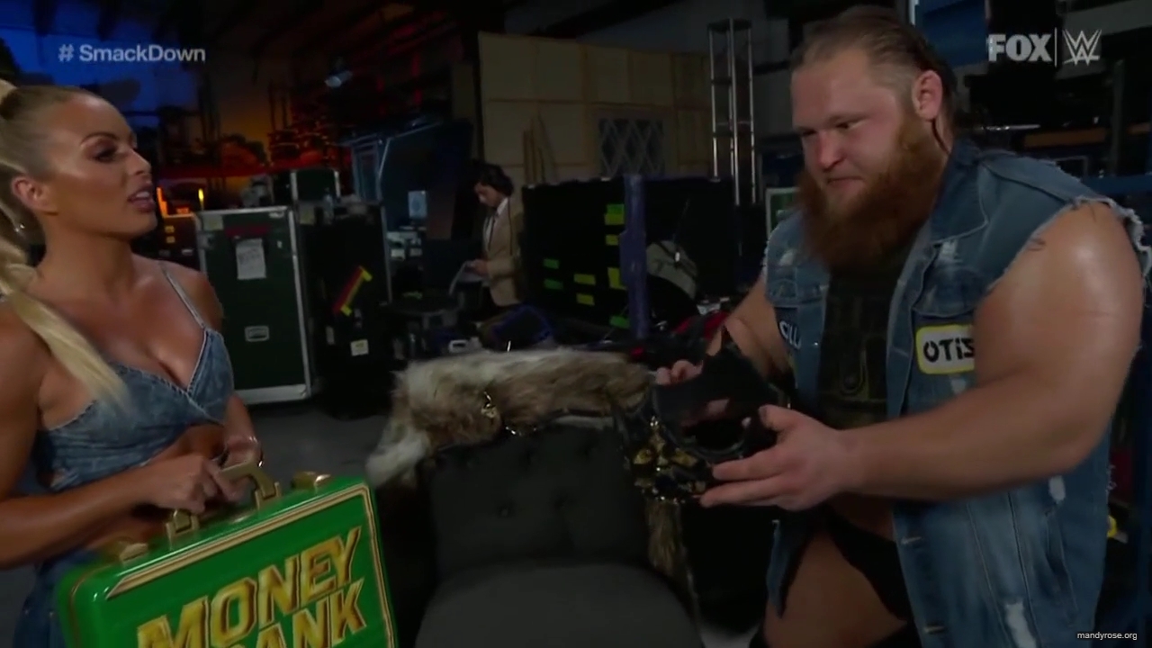 WWE_Friday_Night_SmackDown_2020_06_05_720p_HDTV_x264-NWCHD_mp40044.jpg