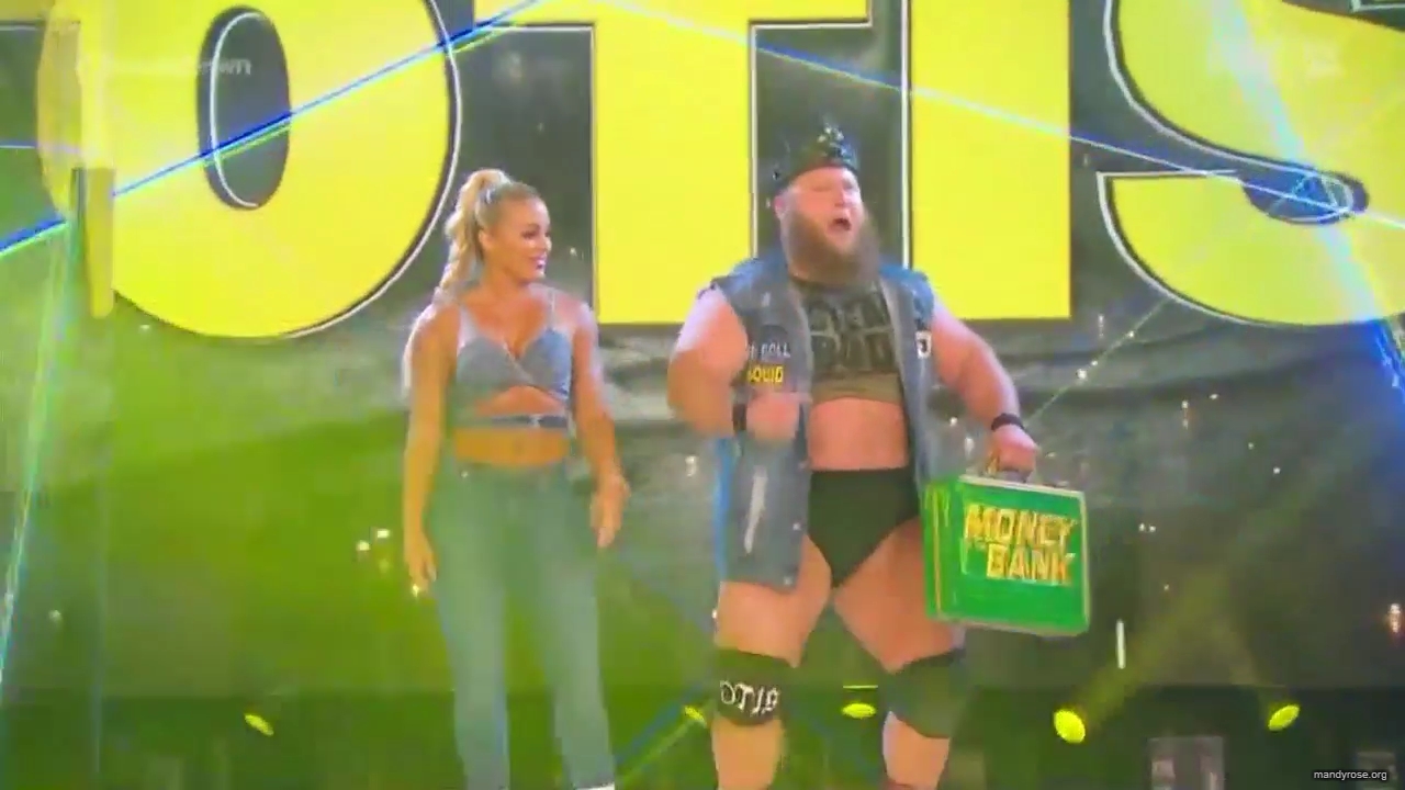 WWE_Friday_Night_SmackDown_2020_06_05_720p_HDTV_x264-NWCHD_mp40080.jpg
