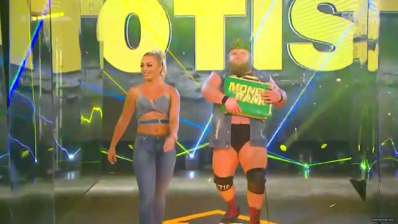 WWE_Friday_Night_SmackDown_2020_06_05_720p_HDTV_x264-NWCHD_mp40085.jpg