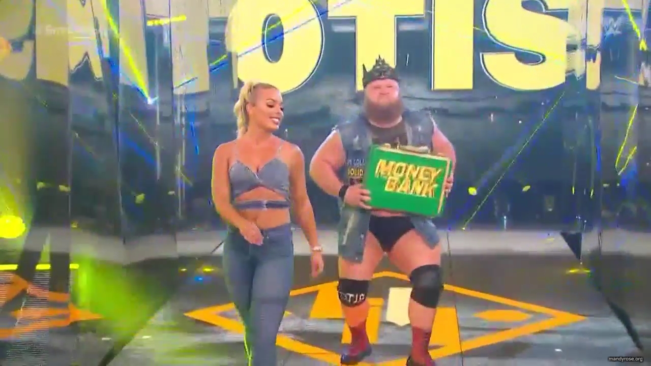 WWE_Friday_Night_SmackDown_2020_06_05_720p_HDTV_x264-NWCHD_mp40087.jpg