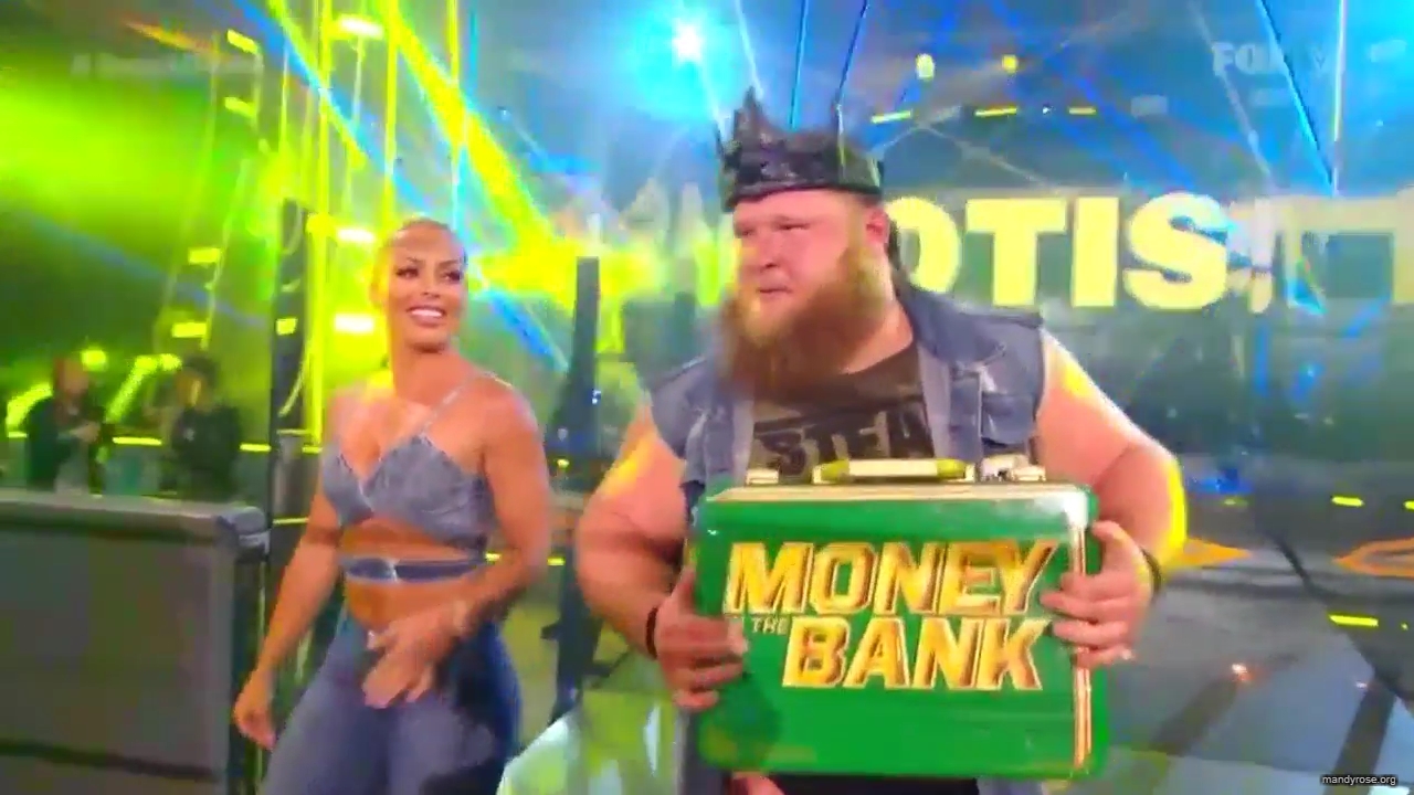 WWE_Friday_Night_SmackDown_2020_06_05_720p_HDTV_x264-NWCHD_mp40094.jpg