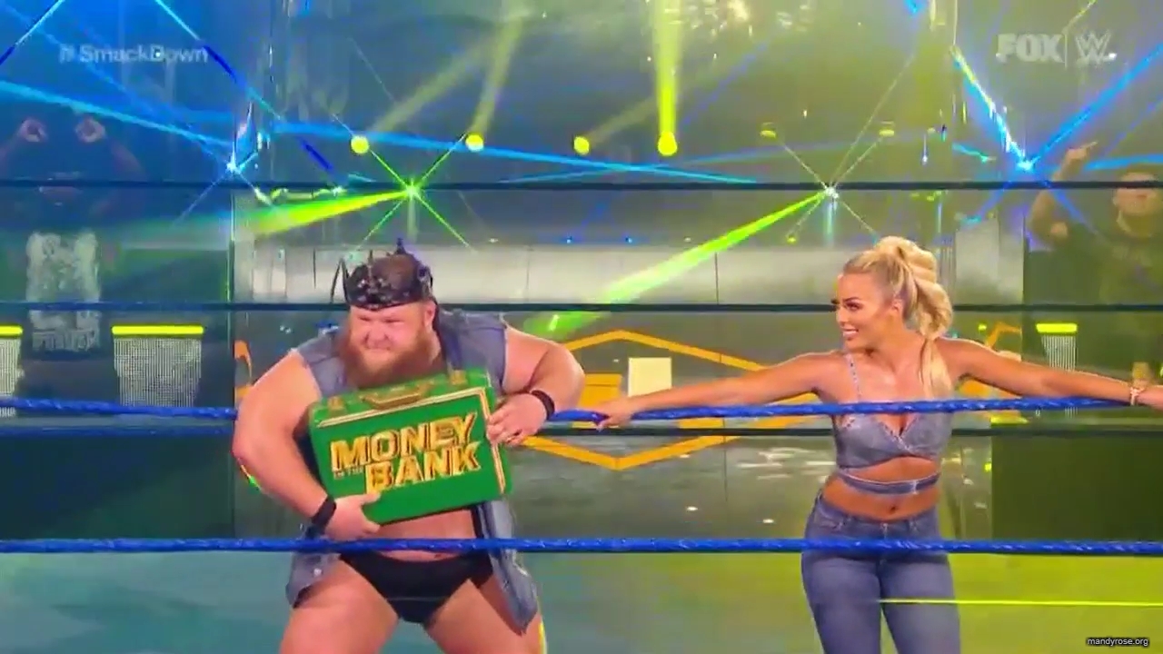 WWE_Friday_Night_SmackDown_2020_06_05_720p_HDTV_x264-NWCHD_mp40116.jpg