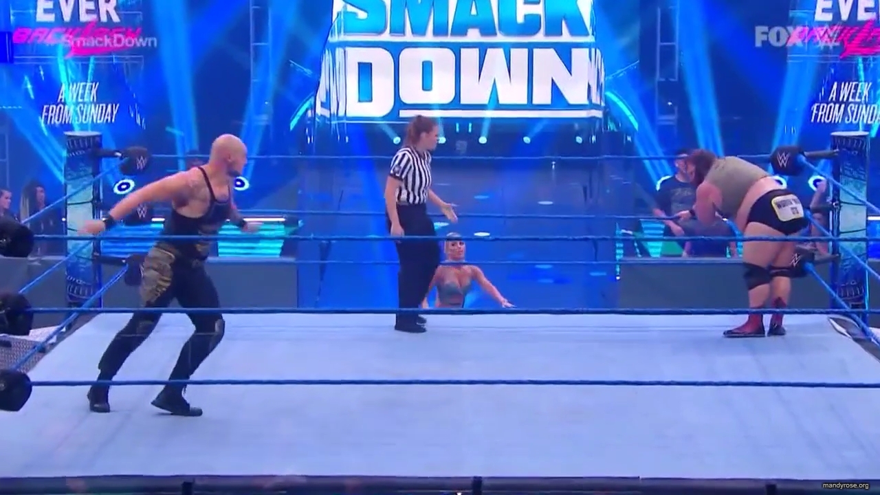 WWE_Friday_Night_SmackDown_2020_06_05_720p_HDTV_x264-NWCHD_mp40132.jpg