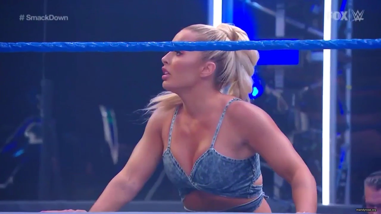 WWE_Friday_Night_SmackDown_2020_06_05_720p_HDTV_x264-NWCHD_mp40153.jpg