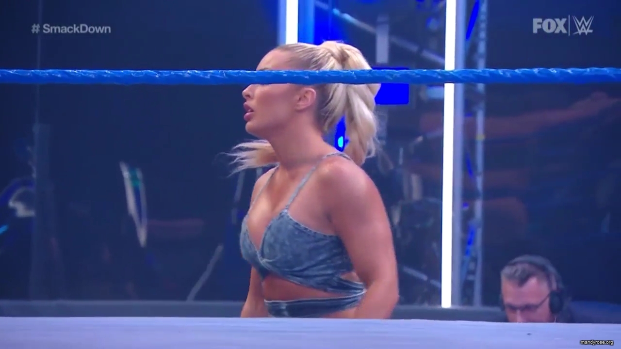 WWE_Friday_Night_SmackDown_2020_06_05_720p_HDTV_x264-NWCHD_mp40154.jpg