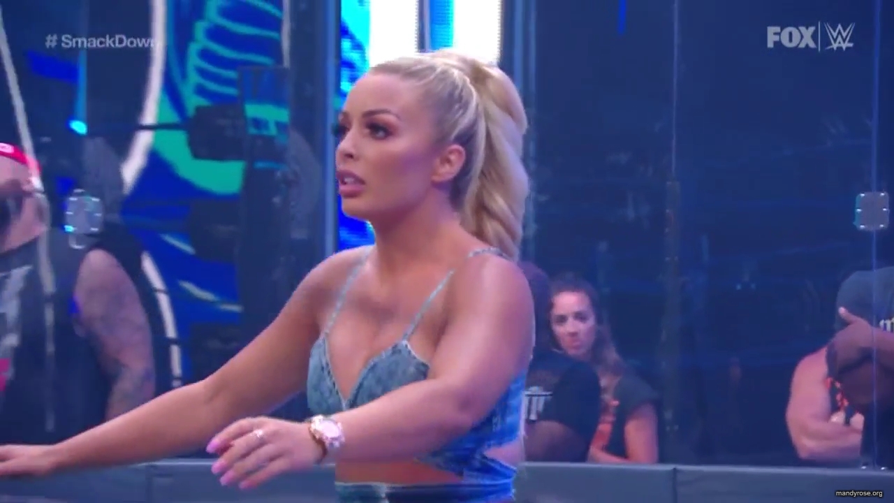 WWE_Friday_Night_SmackDown_2020_06_05_720p_HDTV_x264-NWCHD_mp40183.jpg