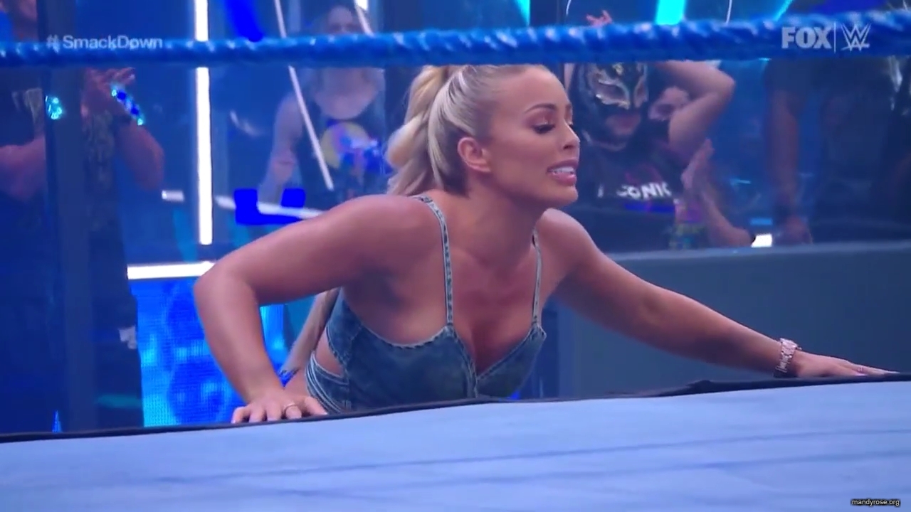 WWE_Friday_Night_SmackDown_2020_06_05_720p_HDTV_x264-NWCHD_mp40201.jpg