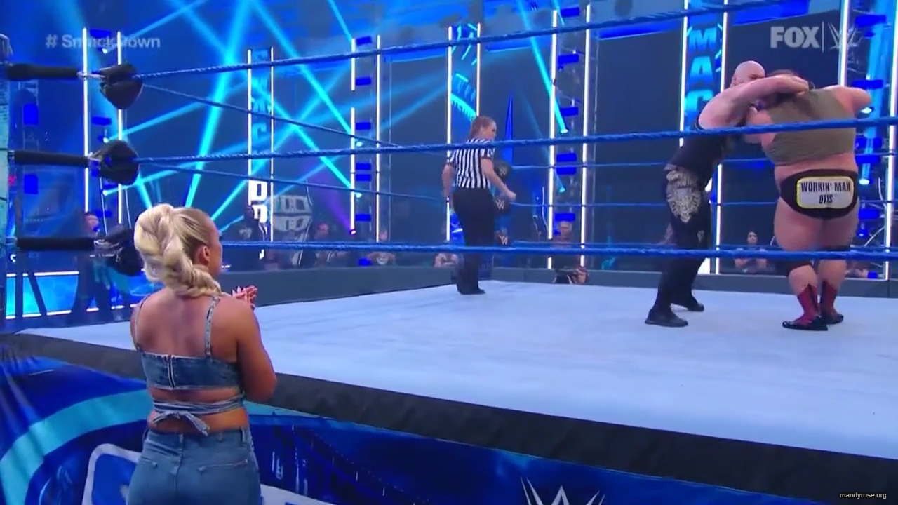 WWE_Friday_Night_SmackDown_2020_06_05_720p_HDTV_x264-NWCHD_mp40218.jpg
