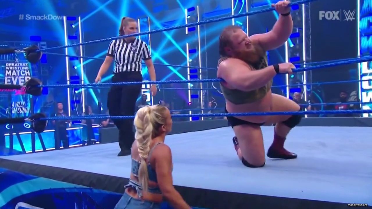 WWE_Friday_Night_SmackDown_2020_06_05_720p_HDTV_x264-NWCHD_mp40243.jpg