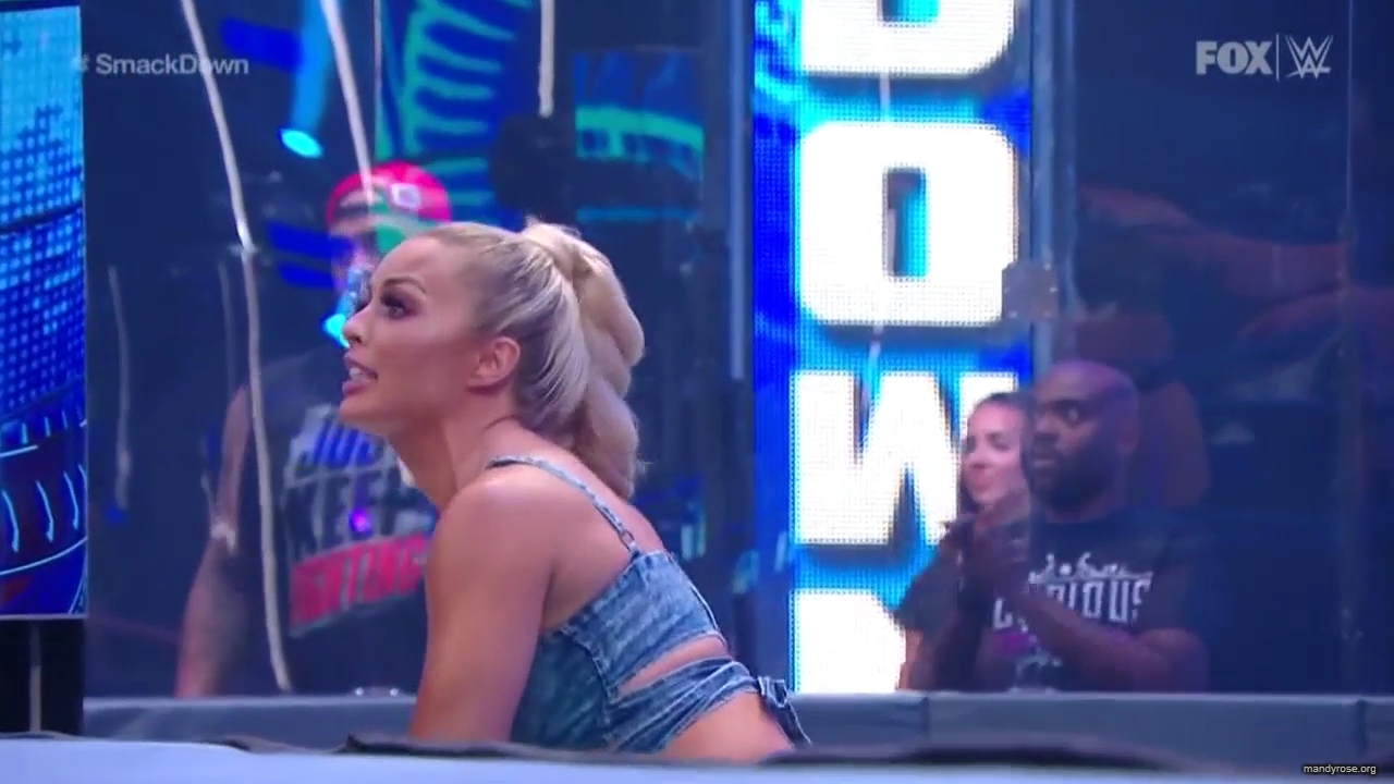 WWE_Friday_Night_SmackDown_2020_06_05_720p_HDTV_x264-NWCHD_mp40329.jpg