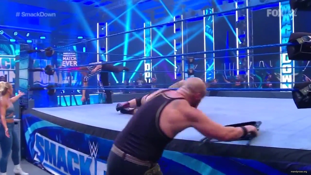 WWE_Friday_Night_SmackDown_2020_06_05_720p_HDTV_x264-NWCHD_mp40363.jpg