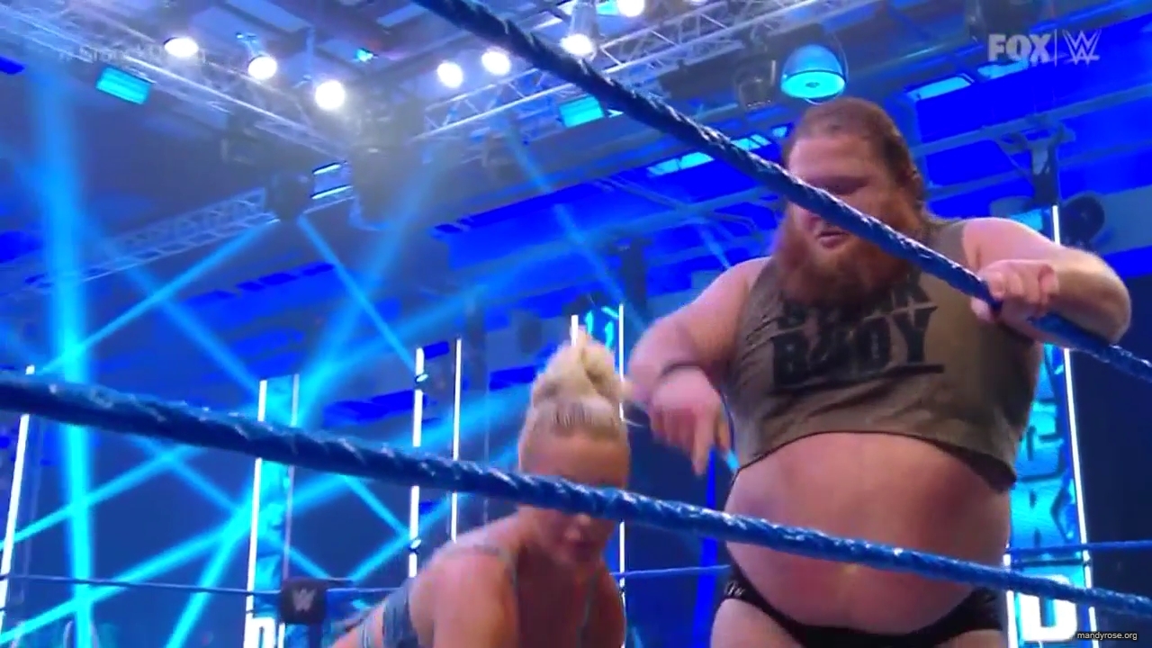 WWE_Friday_Night_SmackDown_2020_06_05_720p_HDTV_x264-NWCHD_mp40392.jpg