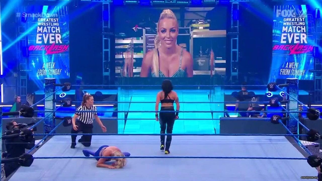 WWE_Friday_Night_SmackDown_2020_06_05_720p_HDTV_x264-NWCHD_mp40419.jpg
