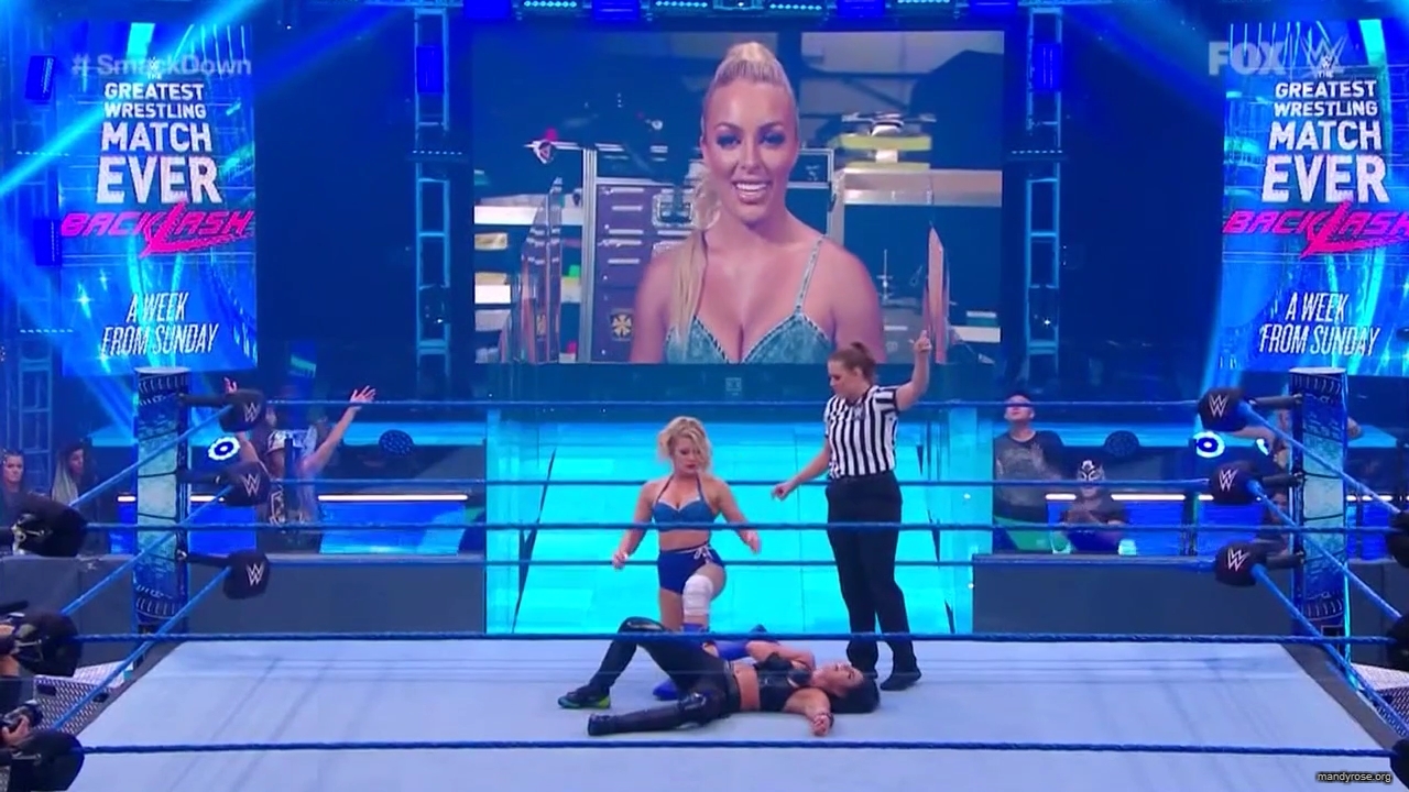 WWE_Friday_Night_SmackDown_2020_06_05_720p_HDTV_x264-NWCHD_mp40442.jpg