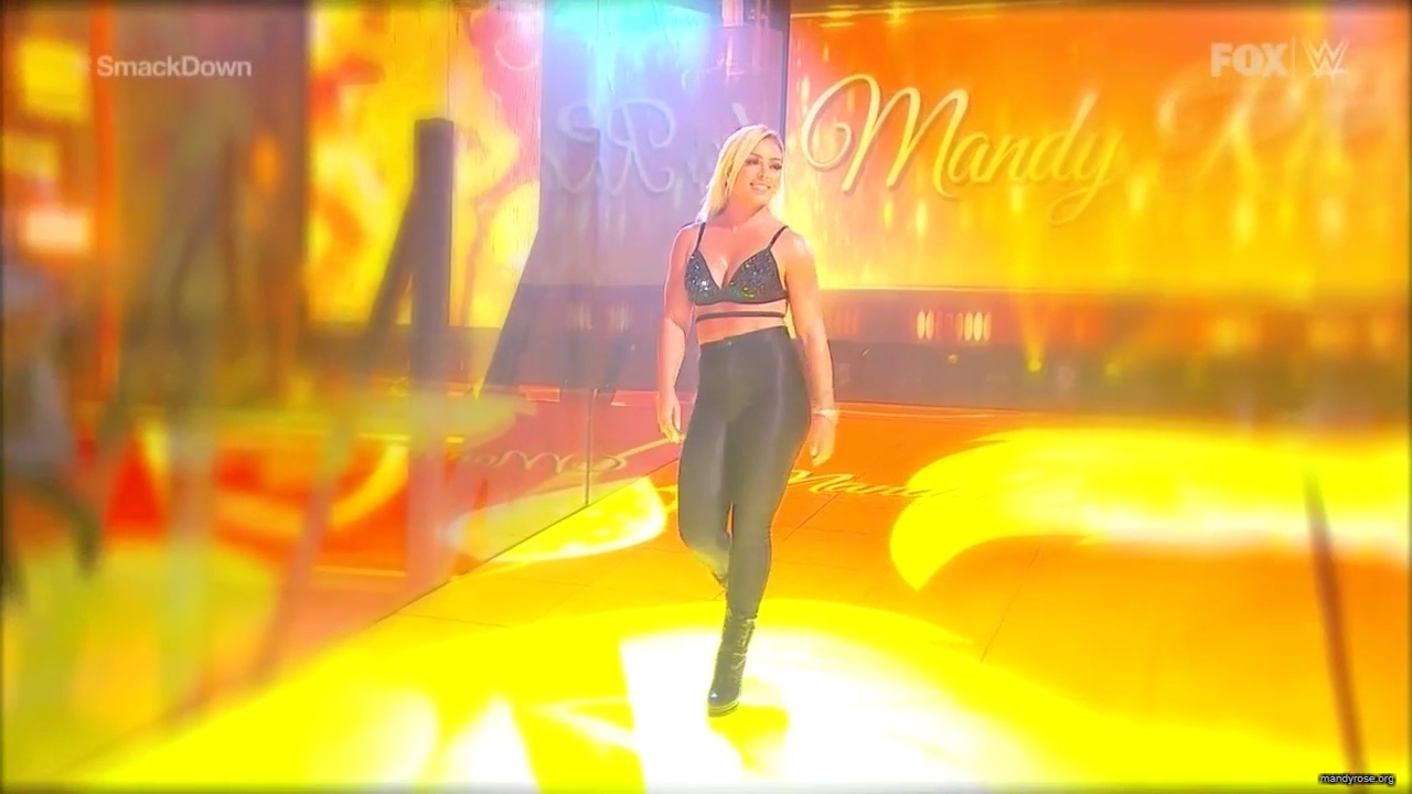 WWE_Friday_Night_SmackDown_2020_06_19_720p_HDTV_x264-NWCHD_mp40019.jpg