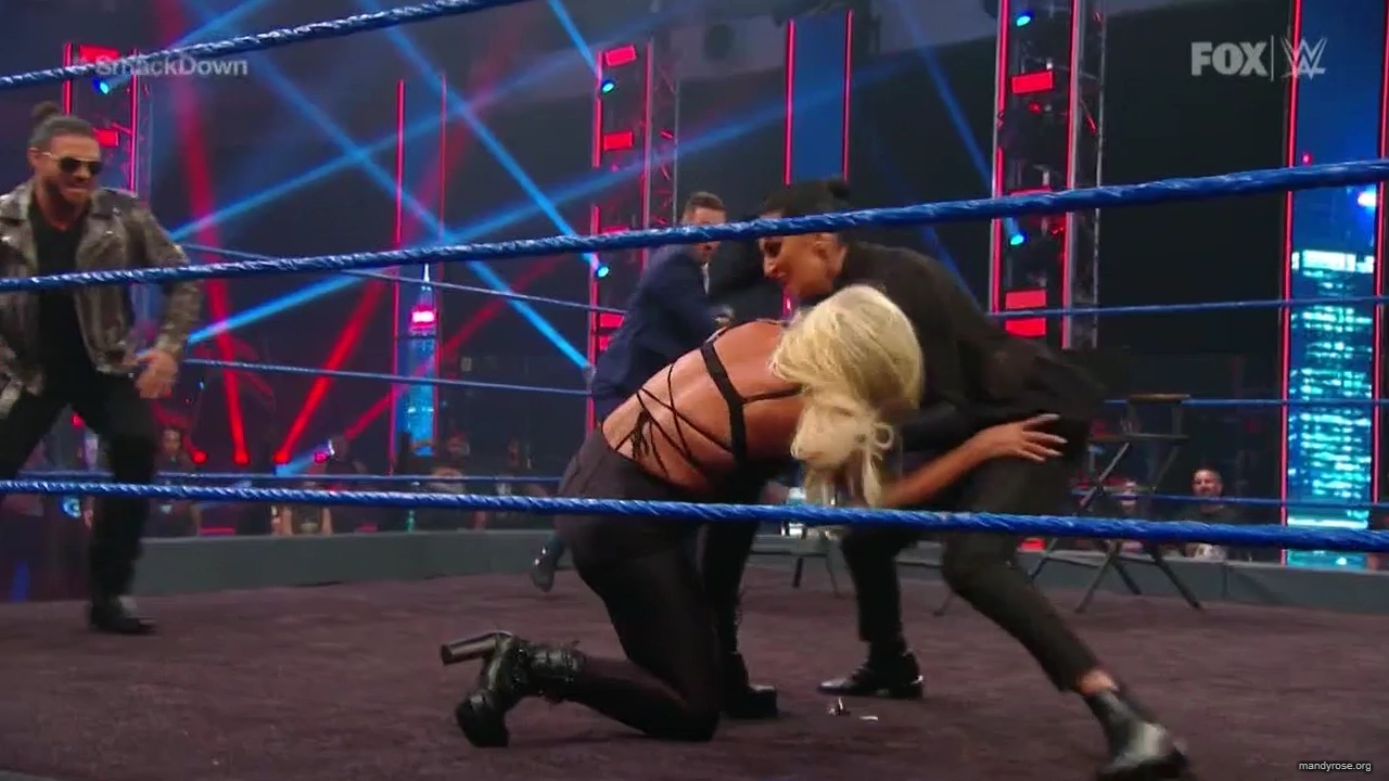 WWE_Friday_Night_SmackDown_2020_06_19_720p_HDTV_x264-NWCHD_mp40363.jpg