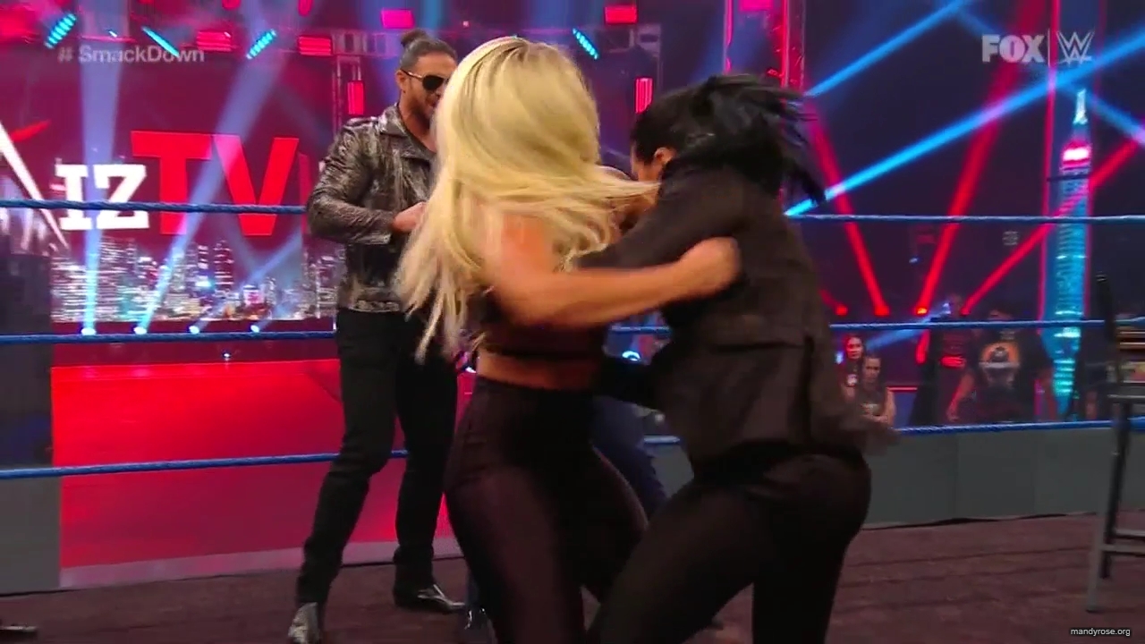 WWE_Friday_Night_SmackDown_2020_06_19_720p_HDTV_x264-NWCHD_mp40368.jpg