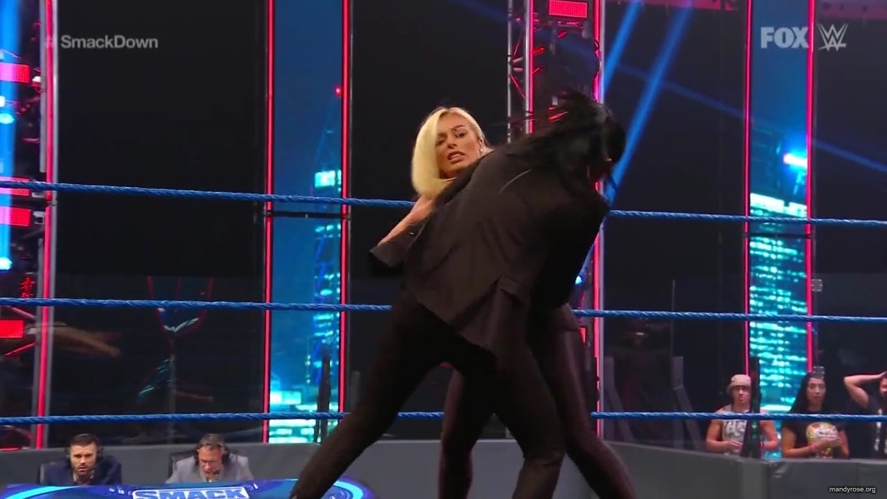 WWE_Friday_Night_SmackDown_2020_06_19_720p_HDTV_x264-NWCHD_mp40369.jpg