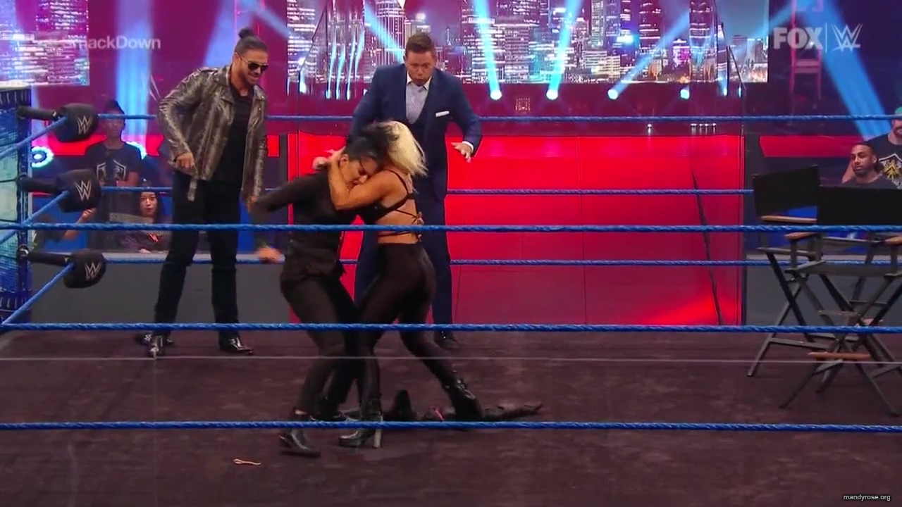 WWE_Friday_Night_SmackDown_2020_06_19_720p_HDTV_x264-NWCHD_mp40378.jpg