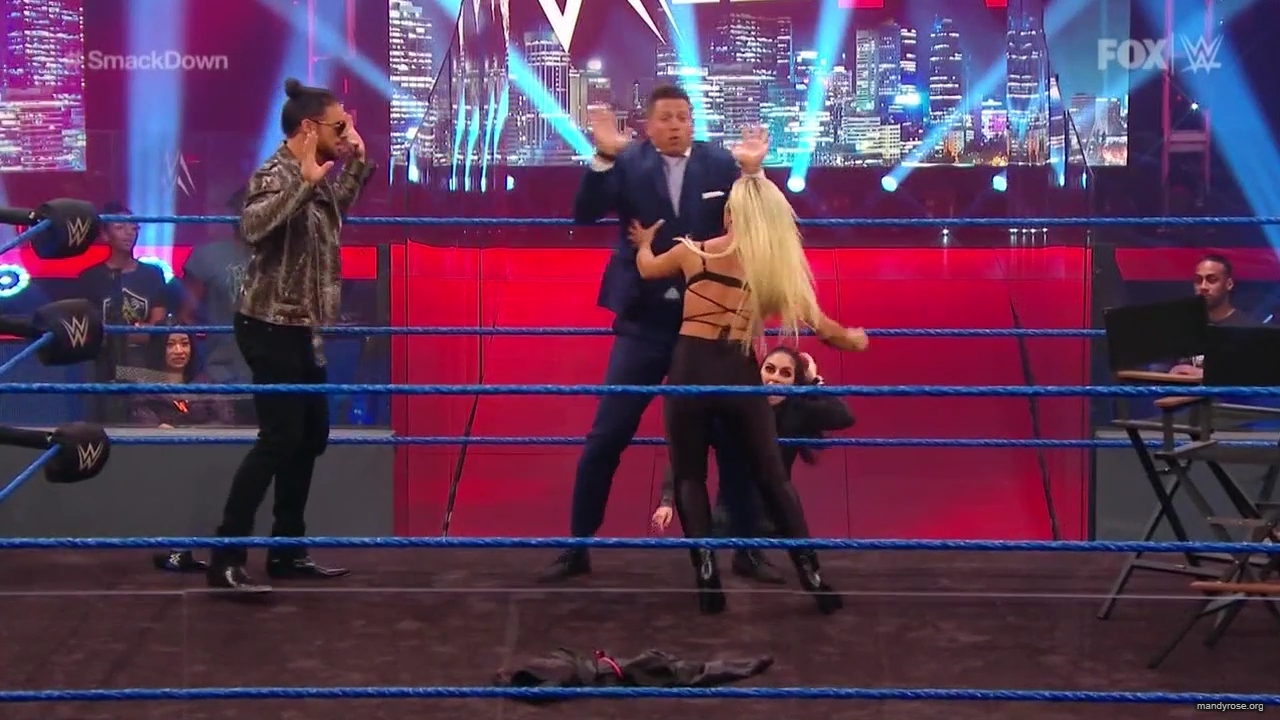 WWE_Friday_Night_SmackDown_2020_06_19_720p_HDTV_x264-NWCHD_mp40389.jpg