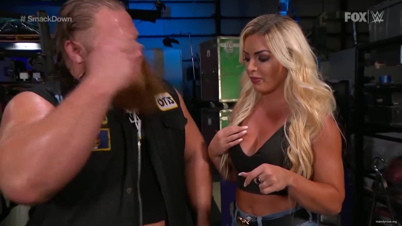 WWE_Friday_Night_SmackDown_2020_07_31_720p_HDTV_x264-NWCHD_mp40098.jpg
