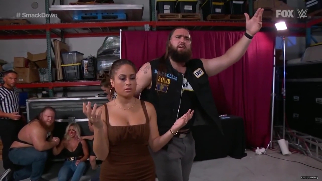 WWE_Friday_Night_SmackDown_2020_07_31_720p_HDTV_x264-NWCHD_mp40345.jpg
