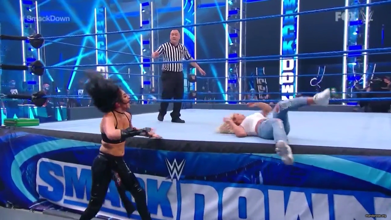 WWE_Friday_Night_SmackDown_2020_08_07_720p_HDTV_x264-NWCHD_mp40049.jpg