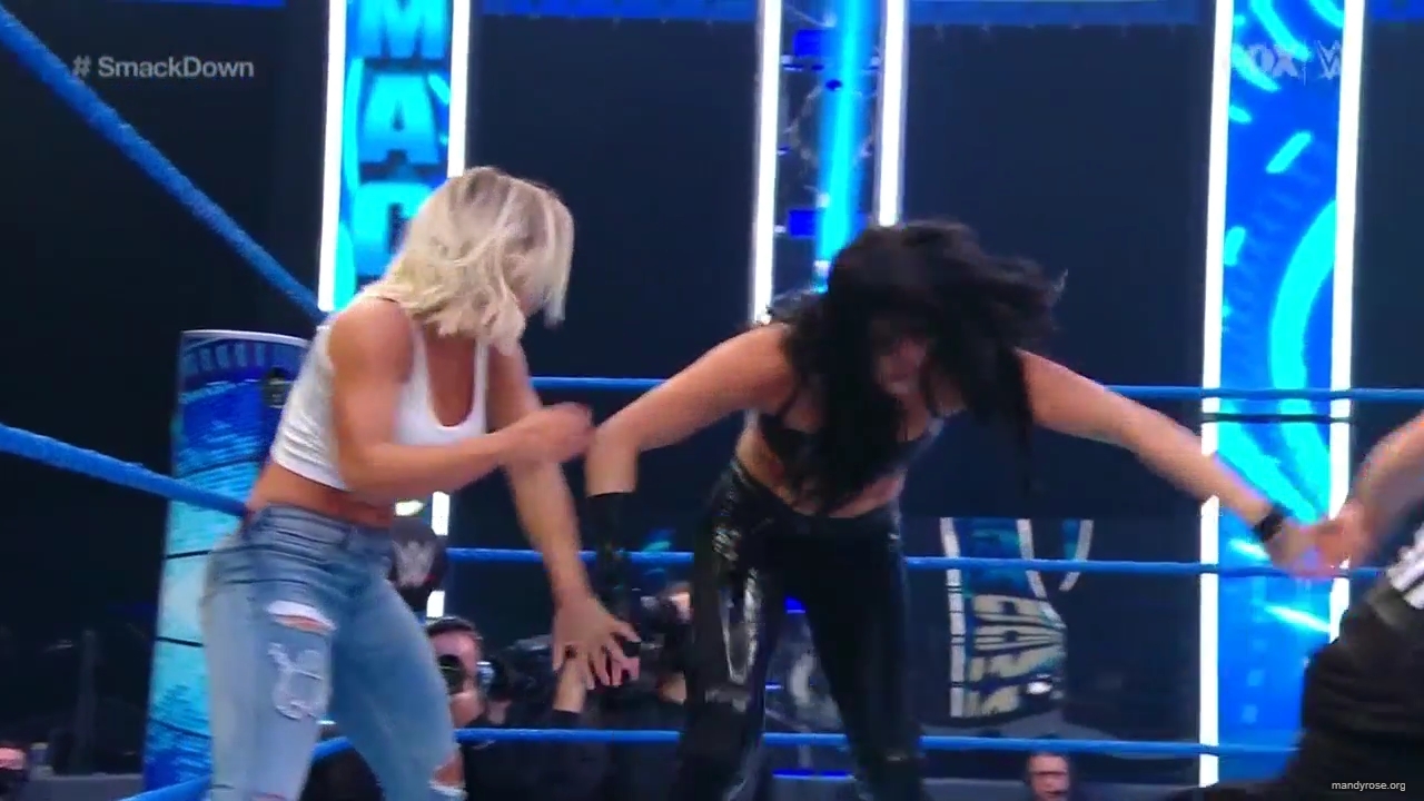 WWE_Friday_Night_SmackDown_2020_08_07_720p_HDTV_x264-NWCHD_mp40061.jpg