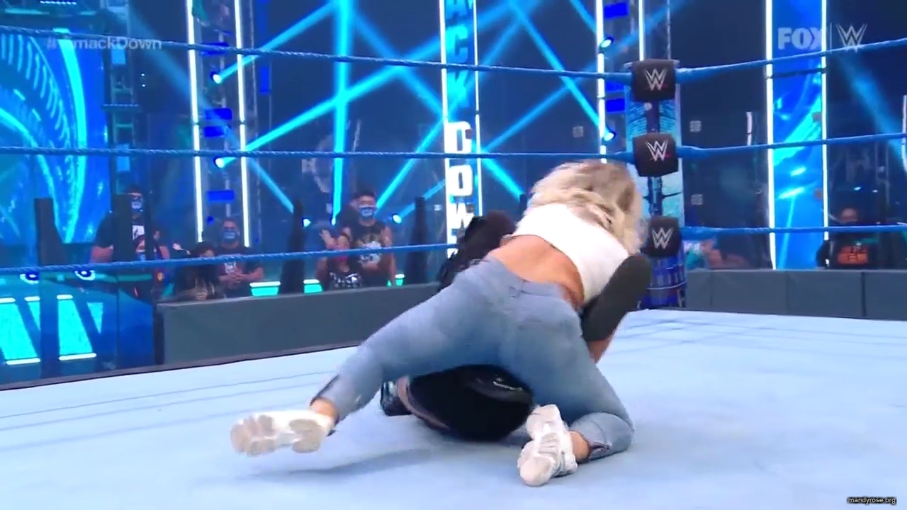 WWE_Friday_Night_SmackDown_2020_08_07_720p_HDTV_x264-NWCHD_mp40064.jpg