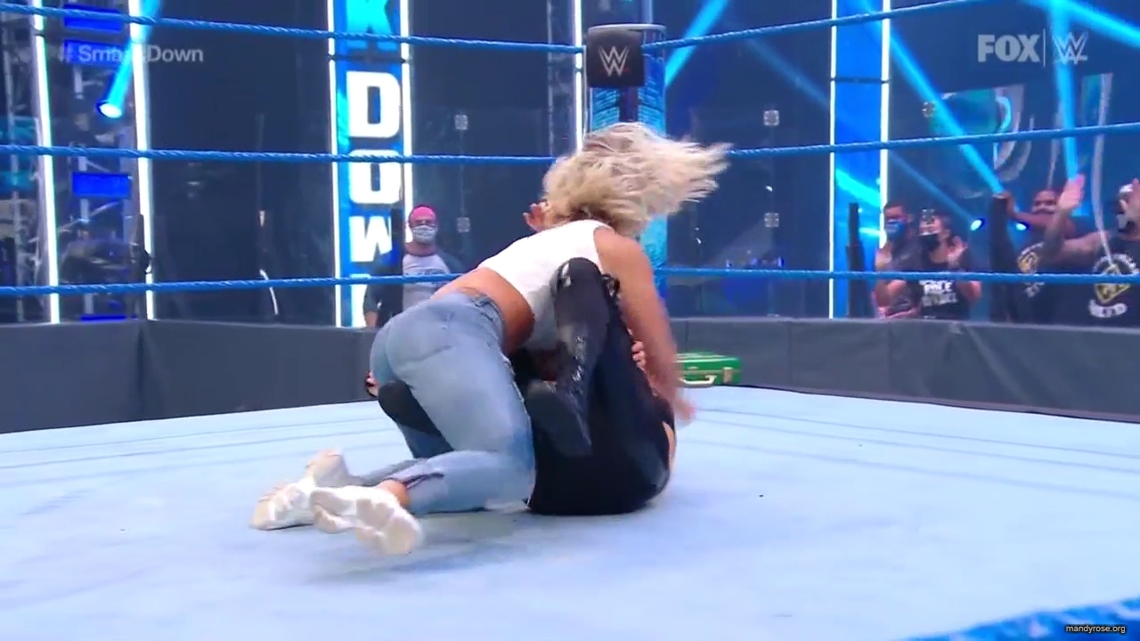WWE_Friday_Night_SmackDown_2020_08_07_720p_HDTV_x264-NWCHD_mp40065.jpg