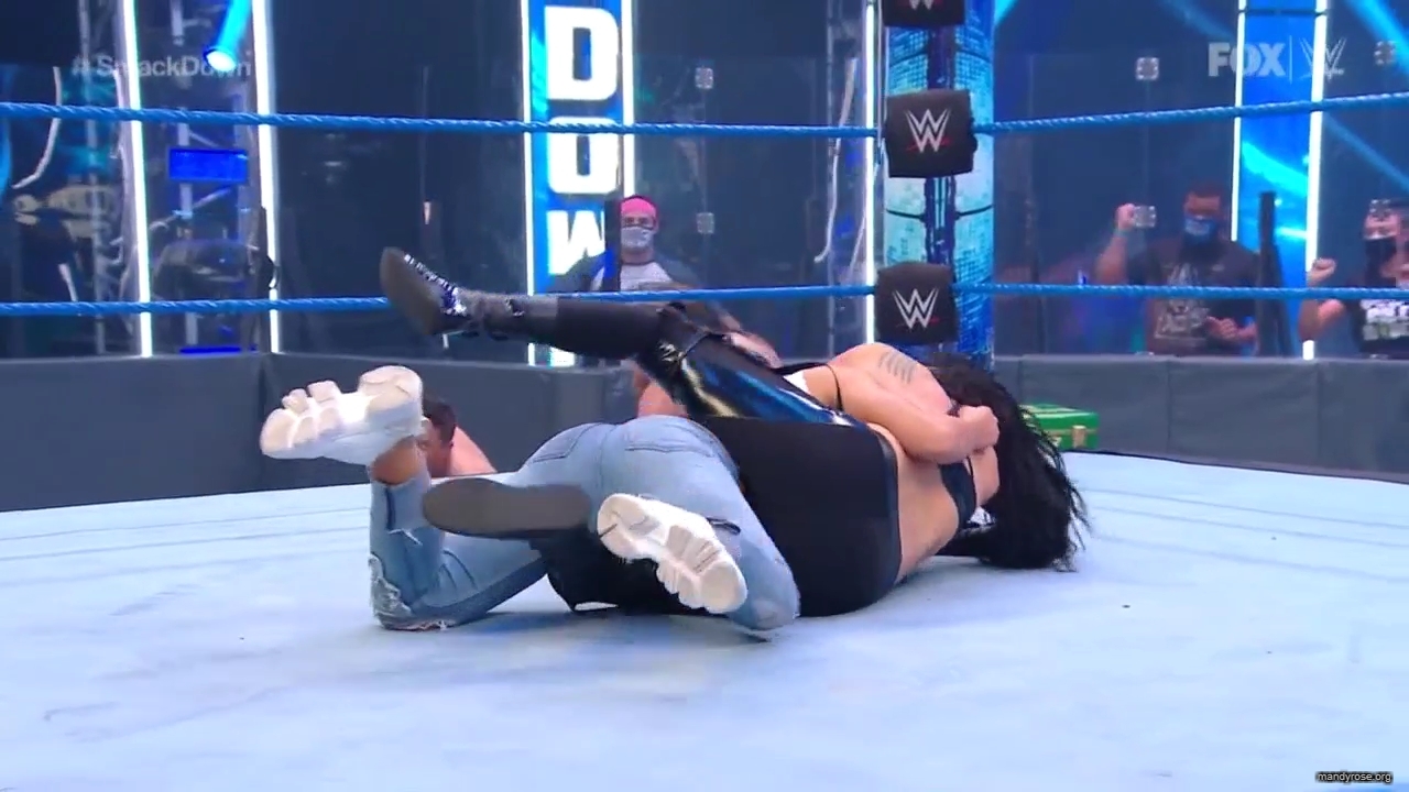 WWE_Friday_Night_SmackDown_2020_08_07_720p_HDTV_x264-NWCHD_mp40067.jpg