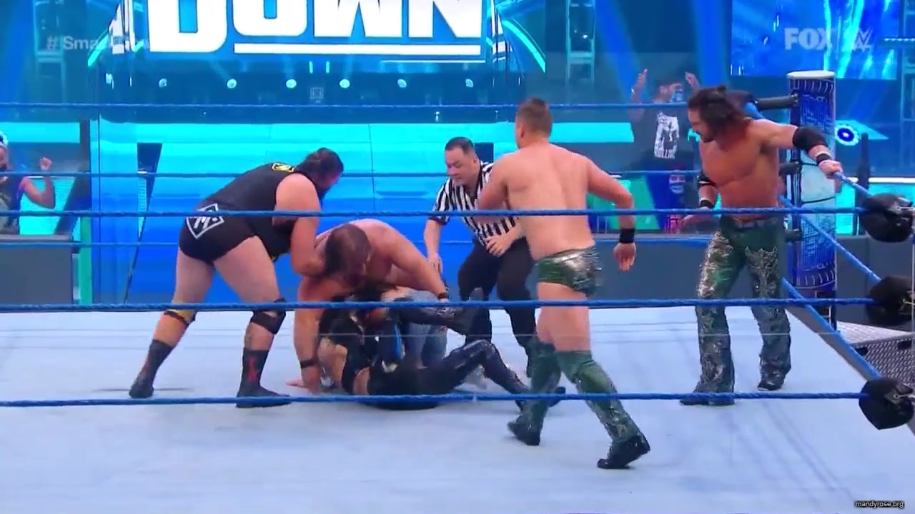 WWE_Friday_Night_SmackDown_2020_08_07_720p_HDTV_x264-NWCHD_mp40082.jpg