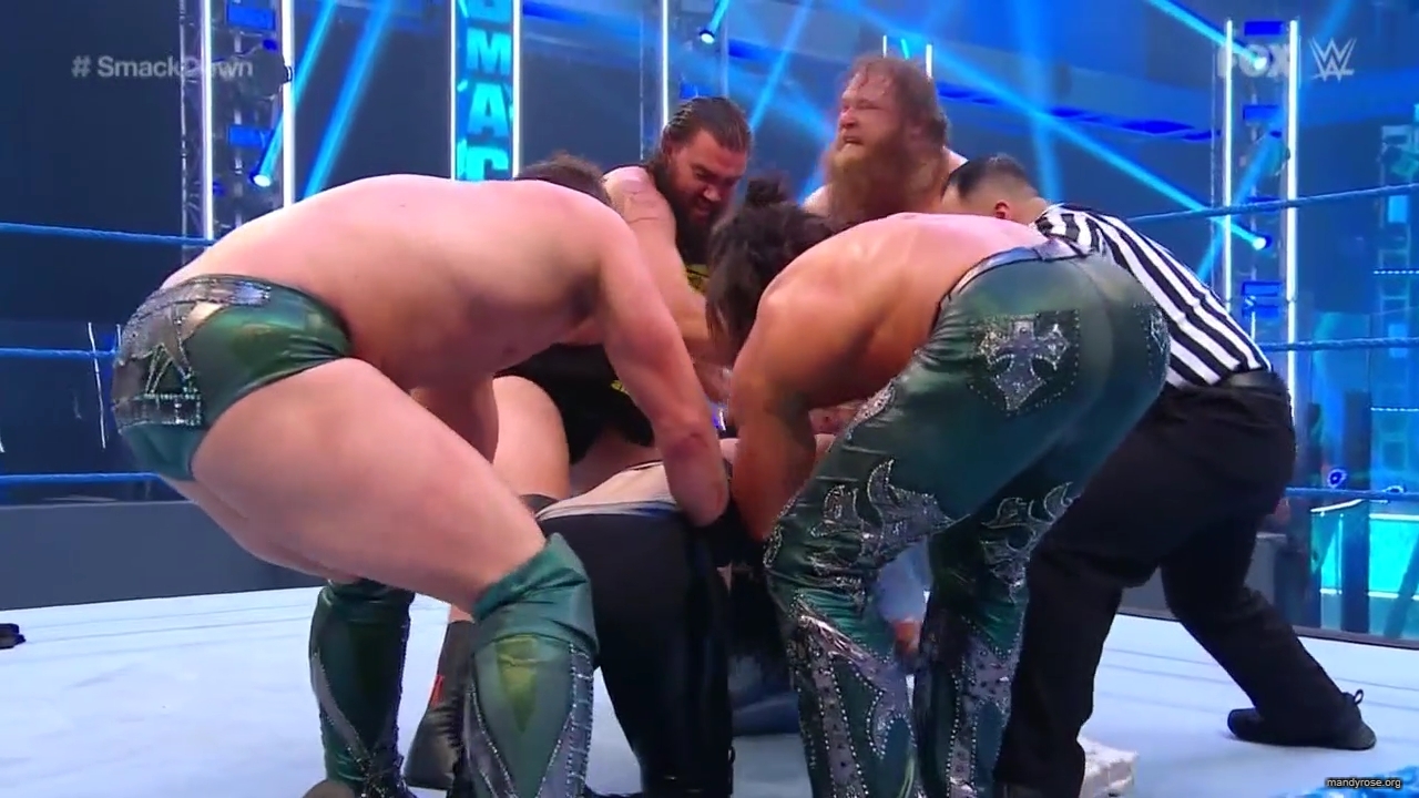 WWE_Friday_Night_SmackDown_2020_08_07_720p_HDTV_x264-NWCHD_mp40087.jpg