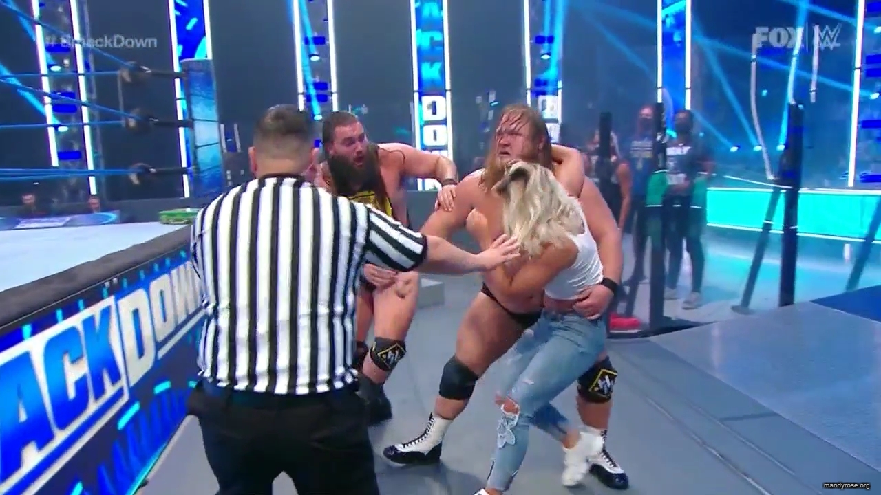 WWE_Friday_Night_SmackDown_2020_08_07_720p_HDTV_x264-NWCHD_mp40101.jpg