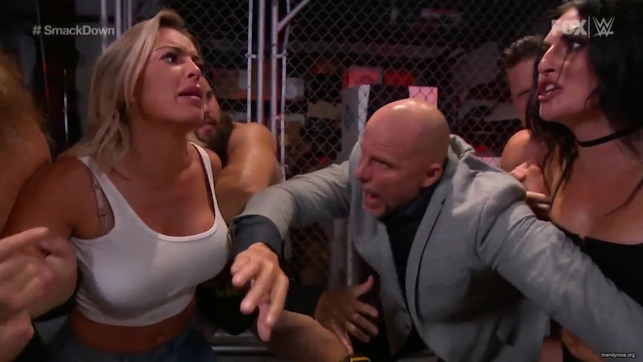 WWE_Friday_Night_SmackDown_2020_08_07_720p_HDTV_x264-NWCHD_mp40115.jpg