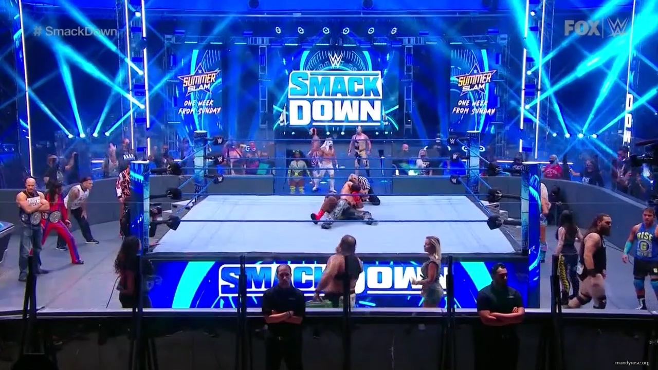 WWE_Friday_Night_SmackDown_2020_08_14_720p_HDTV_x264-NWCHD_mp40175.jpg